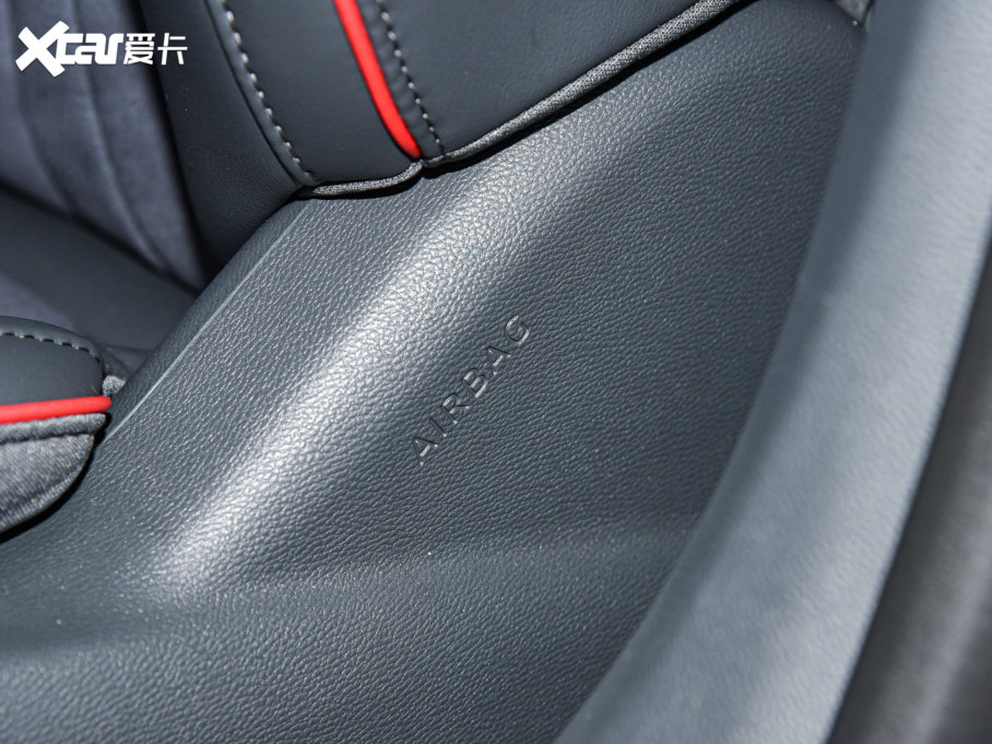 2022O S(ARCFOX S) HI MA