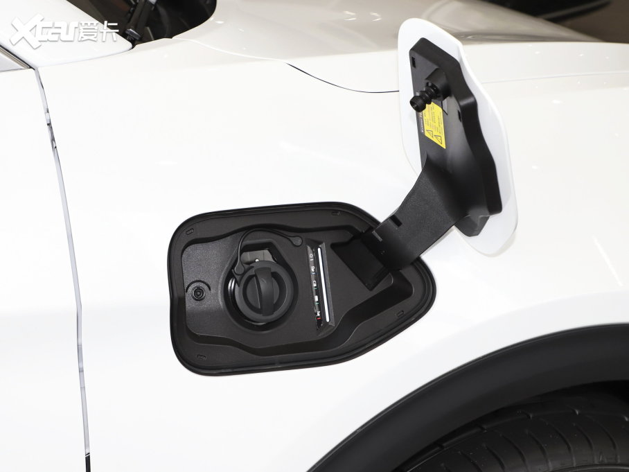 2022O T(ARCFOX T) 480S 175kW