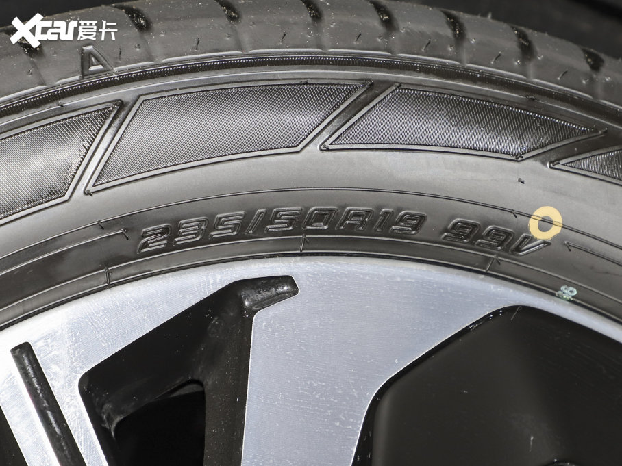 2022O T(ARCFOX T) 480S 175kW