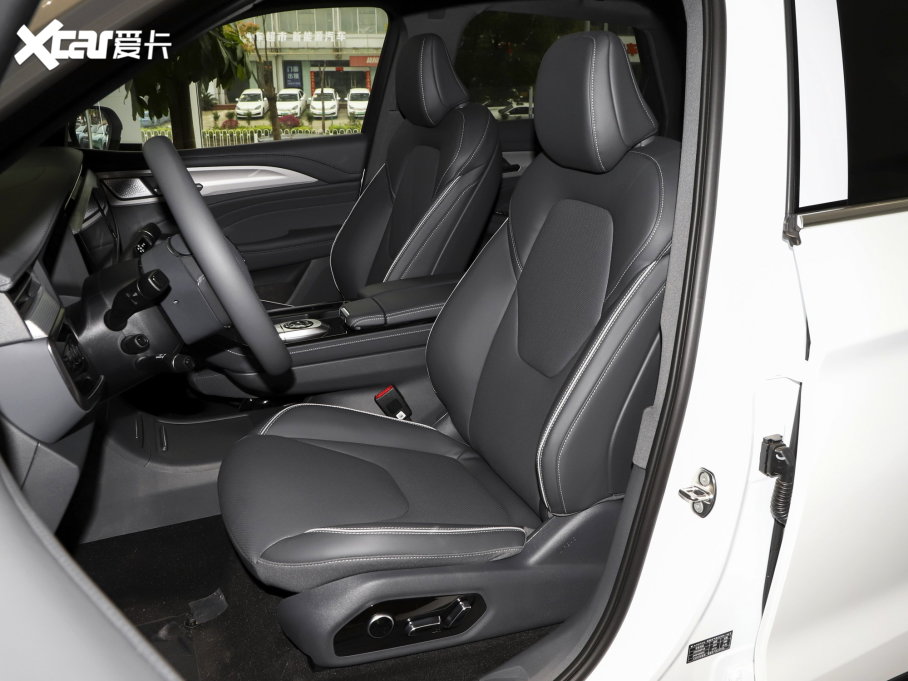 2022O T(ARCFOX T) 480S 175kW