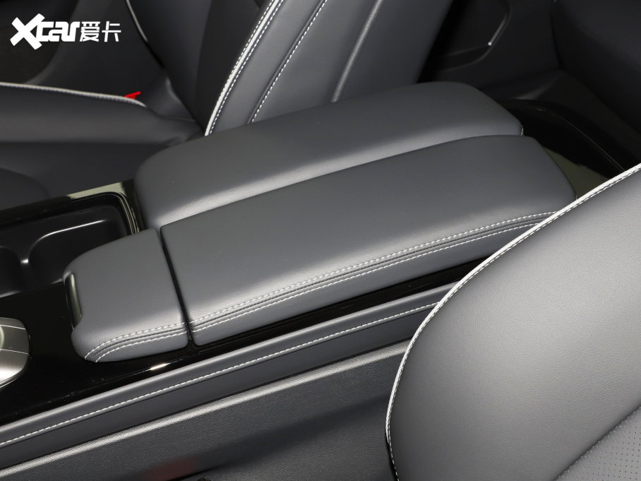 2022O T(ARCFOX T) 480S 175kW