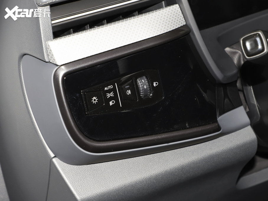 2022O T(ARCFOX T) 480S 175kW