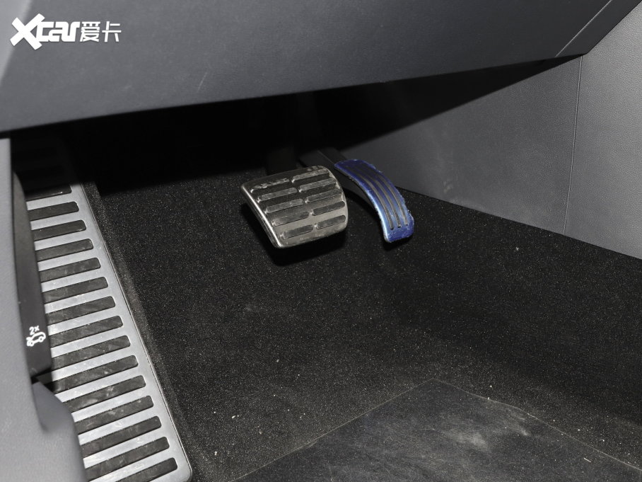 2022O T(ARCFOX T) 480S 175kW