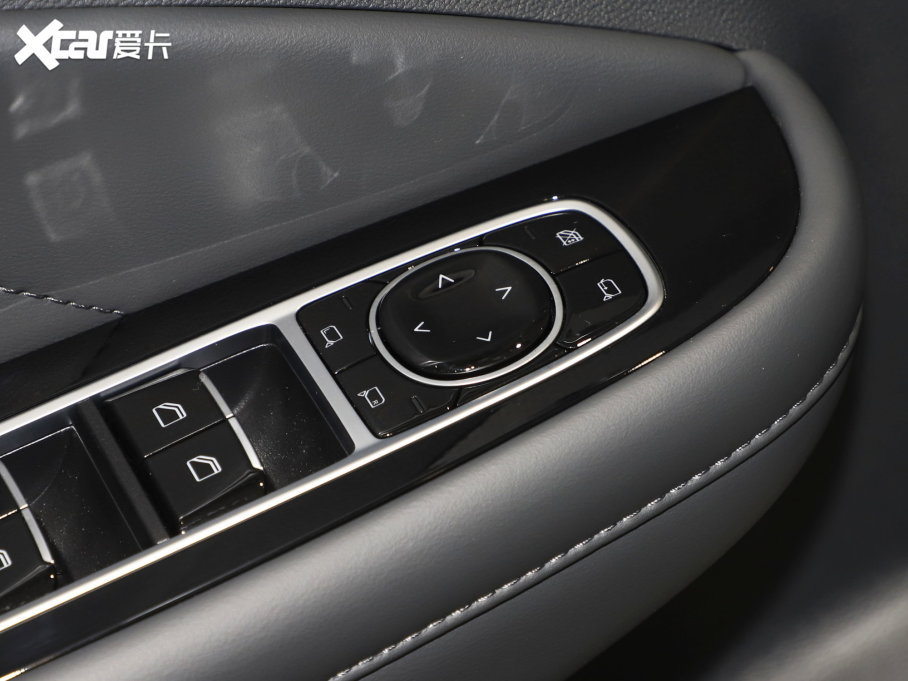 2022O T(ARCFOX T) 480S 175kW