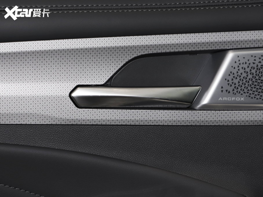 2022O T(ARCFOX T) 480S 175kW