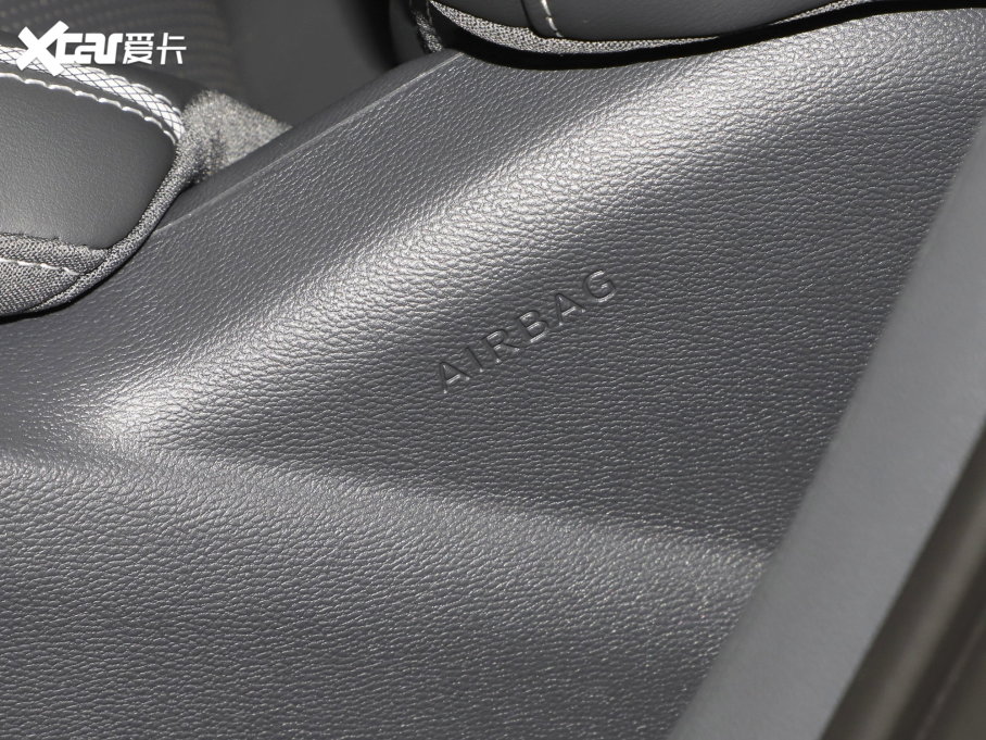 2022O T(ARCFOX T) 480S 175kW