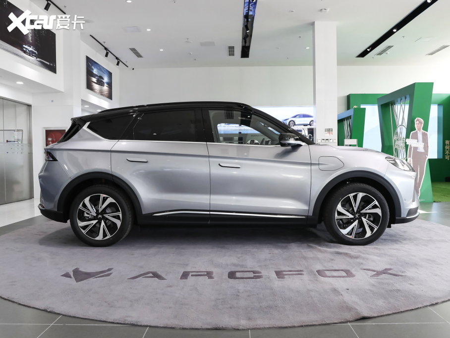 2022O T(ARCFOX T) 480S+ 175kW