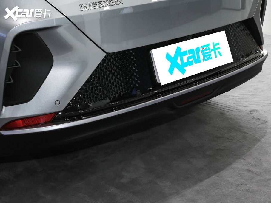 2022O T(ARCFOX T) 480S+ 175kW