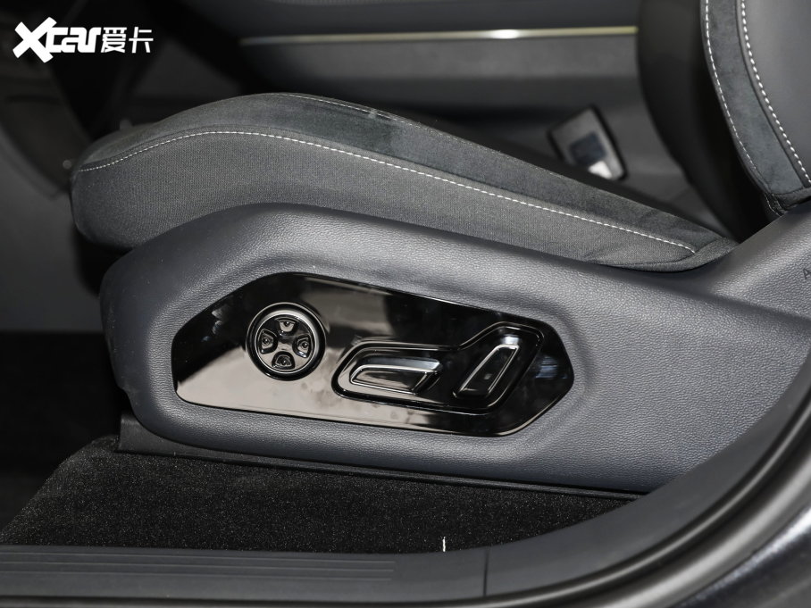 2022O T(ARCFOX T) 480S+ 175kW