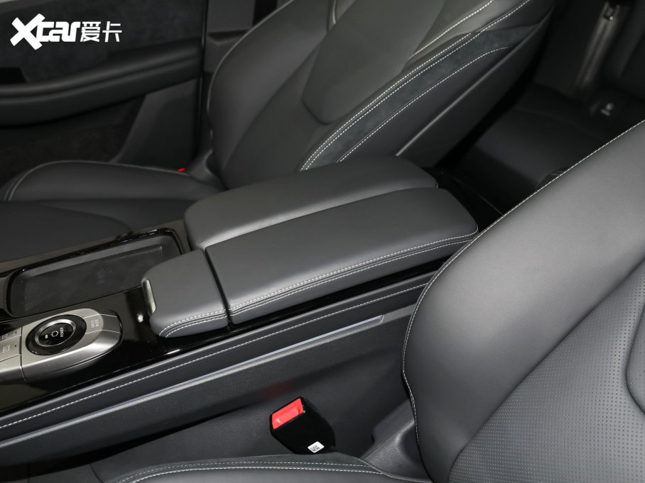 2022O T(ARCFOX T) 480S+ 175kW