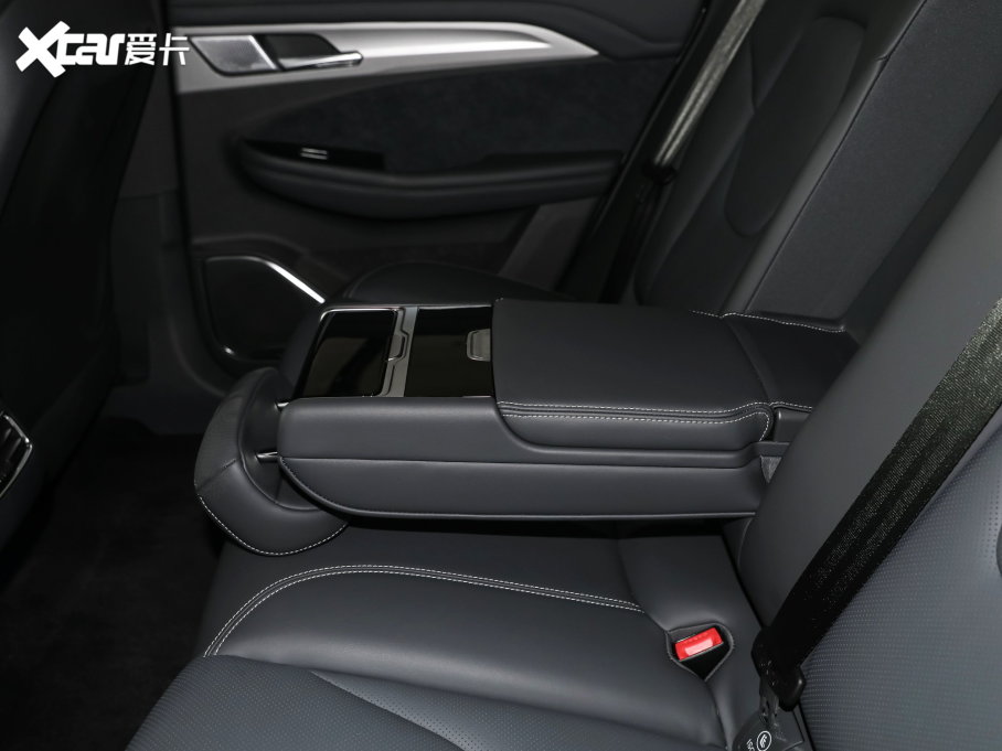 2022O T(ARCFOX T) 480S+ 175kW