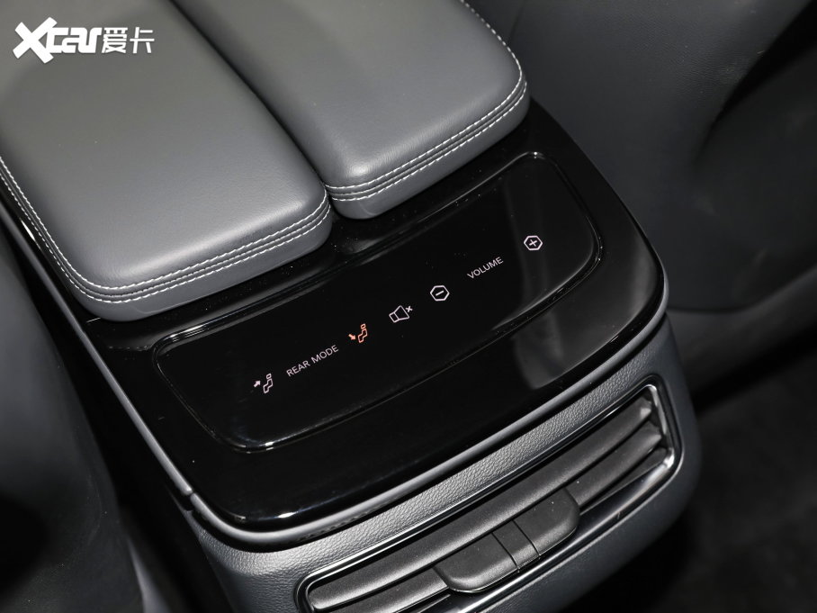 2022O T(ARCFOX T) 480S+ 175kW