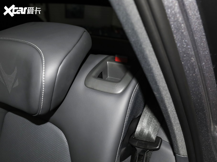 2022O T(ARCFOX T) 480S+ 175kW