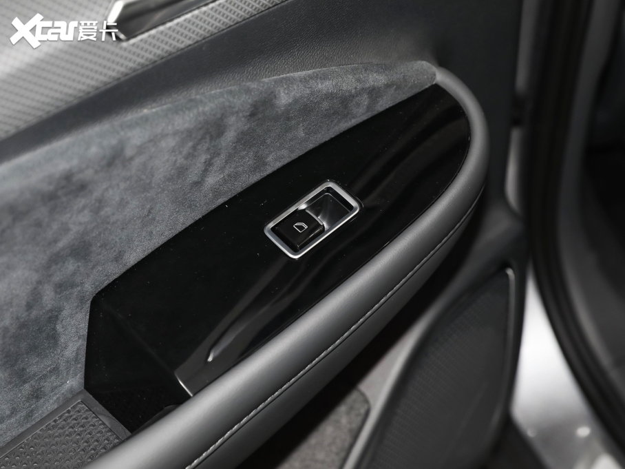 2022O T(ARCFOX T) 480S+ 175kW