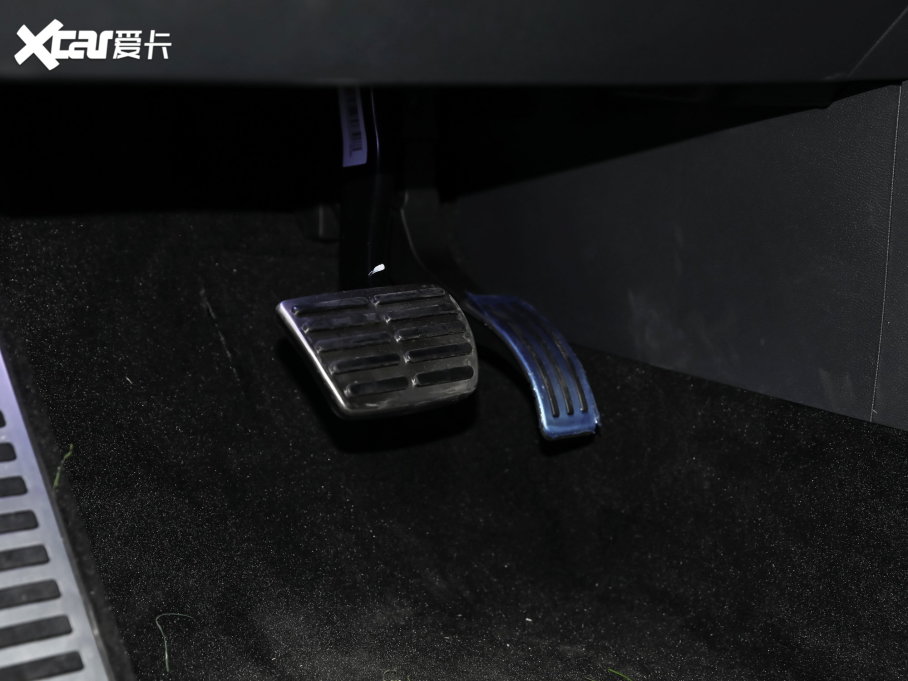 2022O T(ARCFOX T) 480S+ 175kW