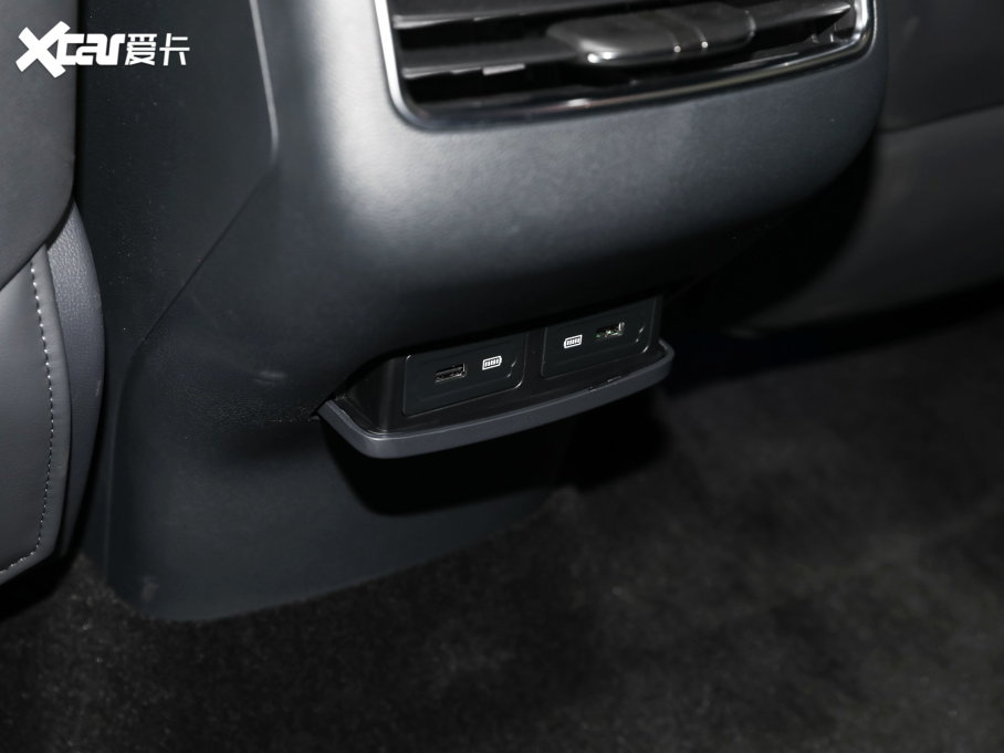 2022O T(ARCFOX T) 480S+ 175kW