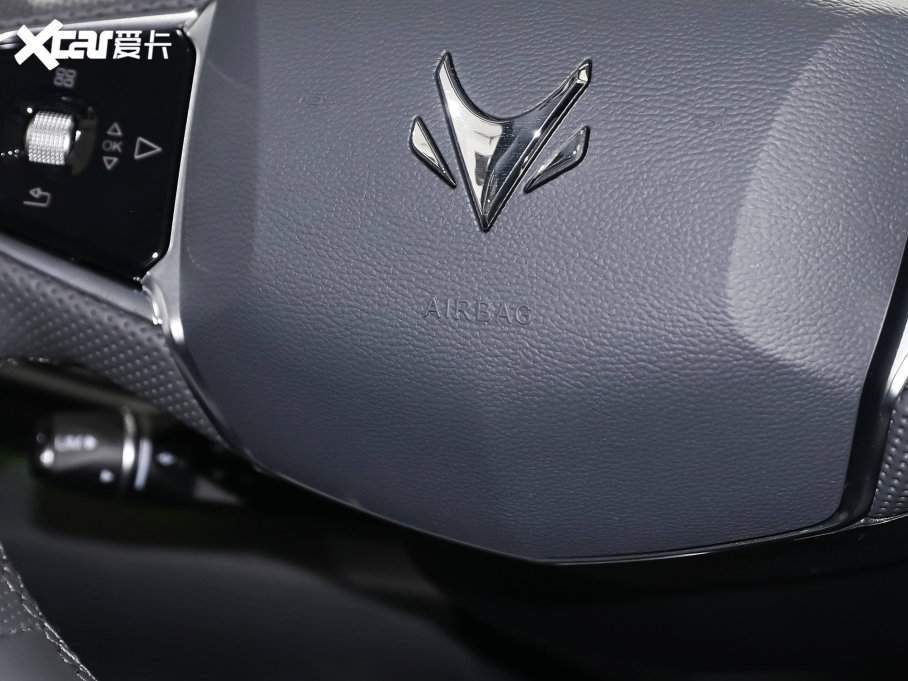 2022O T(ARCFOX T) 480S+ 175kW