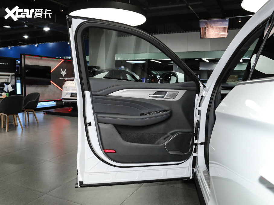 2022O T(ARCFOX T) 480S 160kW