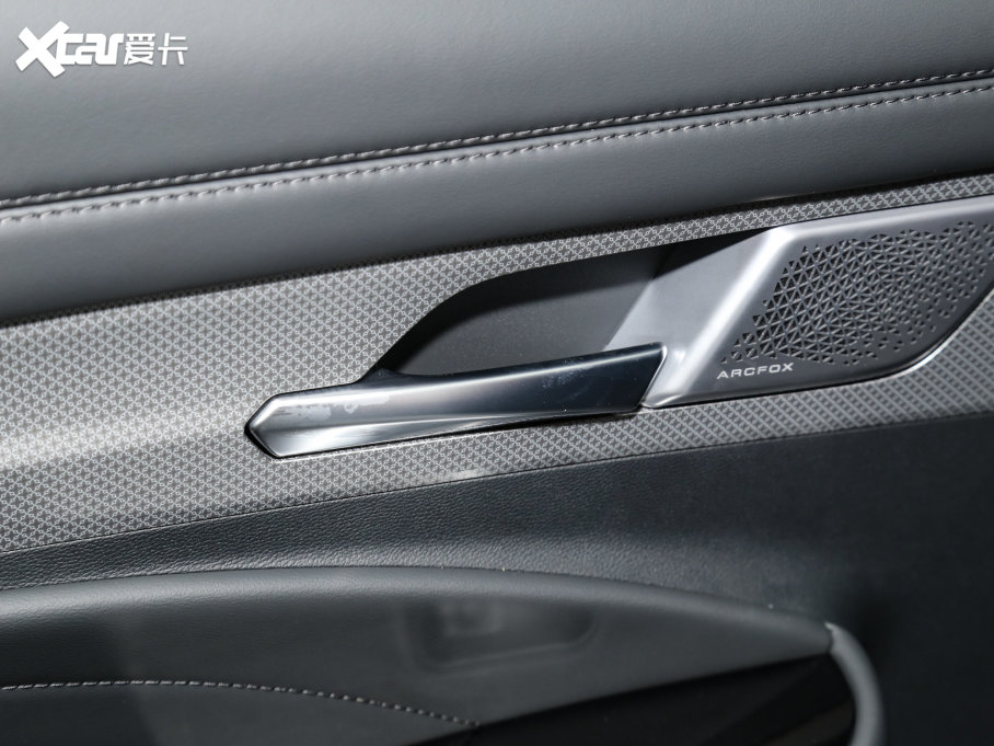 2022O T(ARCFOX T) 480S 160kW