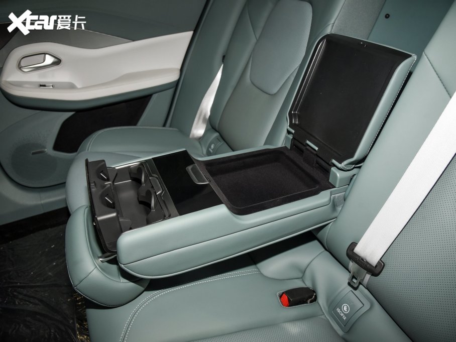 2023O S(ARCFOX S) ɭְ 525E 160kW