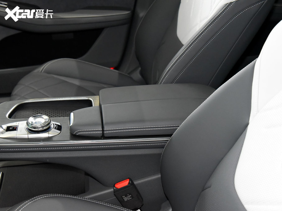 2023O S(ARCFOX S) ɭְ 735E+ 160kW