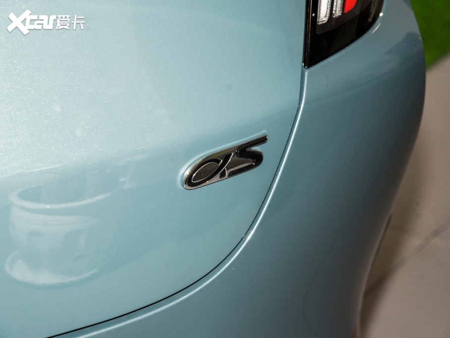 2023O S(ARCFOX S) ɭְ 735E+ 175kW