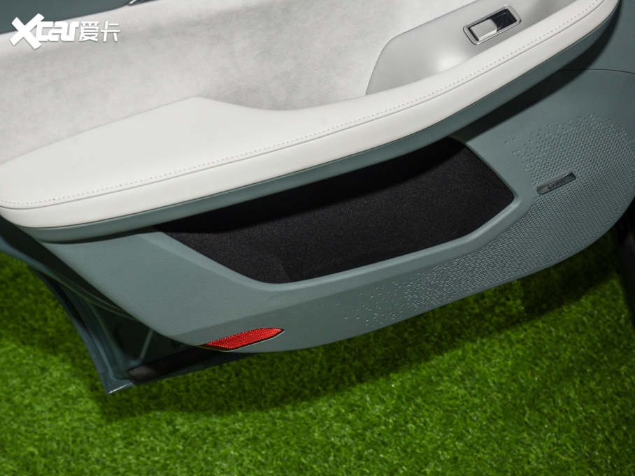 2023O S(ARCFOX S) ɭְ 735E+ 175kW