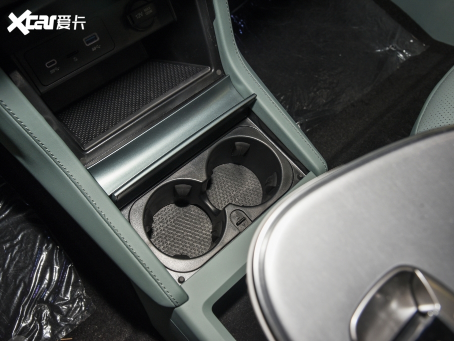 2023O S(ARCFOX S) ɭְ 735E+ 175kW