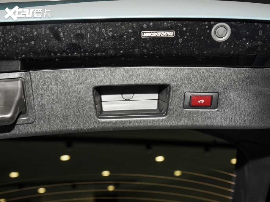 2023O S(ARCFOX S) ɭְ 735E+ 175kW