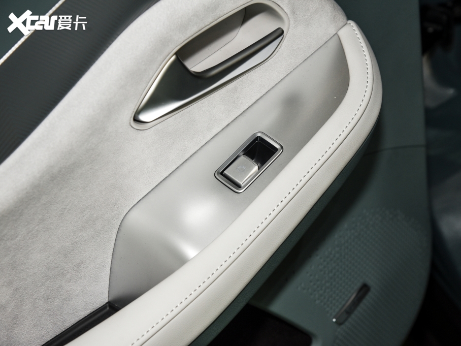 2023O S(ARCFOX S) ɭְ 735E+ 175kW