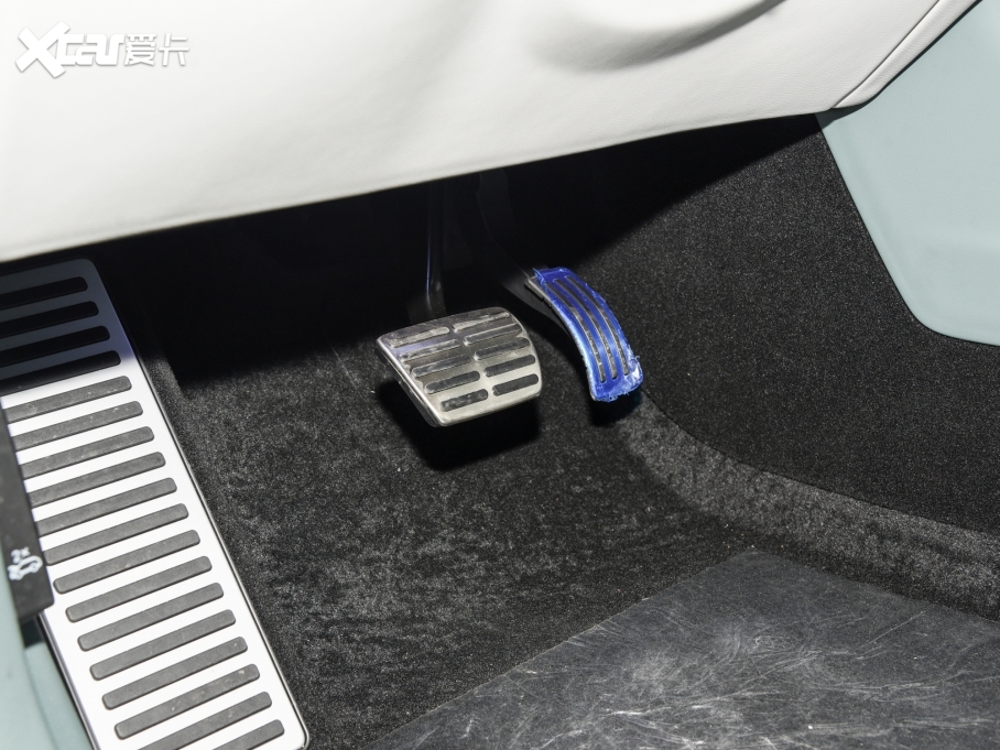 2023O S(ARCFOX S) ɭְ 735E+ 175kW