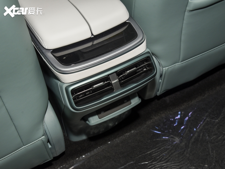 2023O S(ARCFOX S) ɭְ 735E+ 175kW