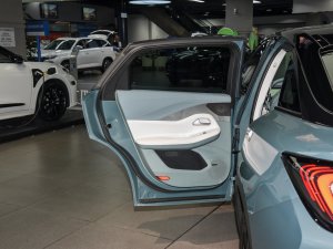 2023ɭְ 525E 160kW ܇T