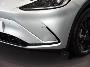 2023ɭְ 735E+ 160kW ^