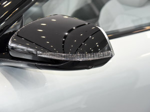 2023ɭְ 735E+ 160kW ^