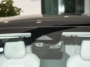 2023ɭְ 735E+ 175kW ^