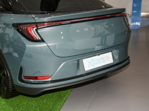 2023ɭְ 735E+ 175kW ^