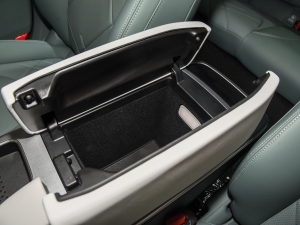 2023ɭְ 735E+ 175kW g