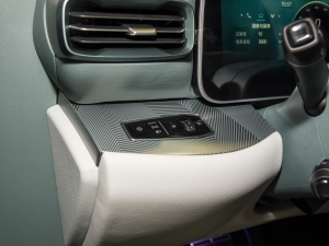 2023ɭְ 735E+ 175kW п؅^