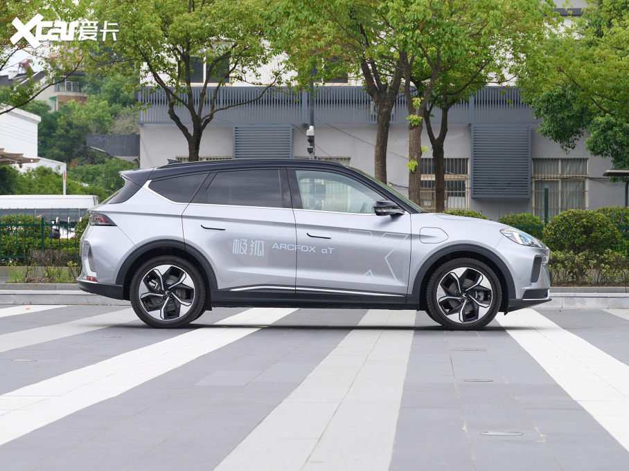 2023O T(ARCFOX T) ɭְ 688E+ 175kW