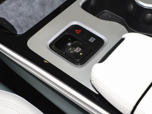 2023ɭְ 688E+ 160kW v܇Ƅ