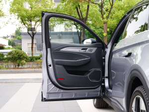 2023ɭְ 688E+ 175kW {λ܇T