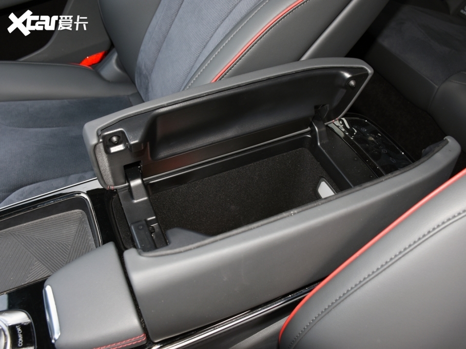 2024O S(ARCFOX S) аPRO