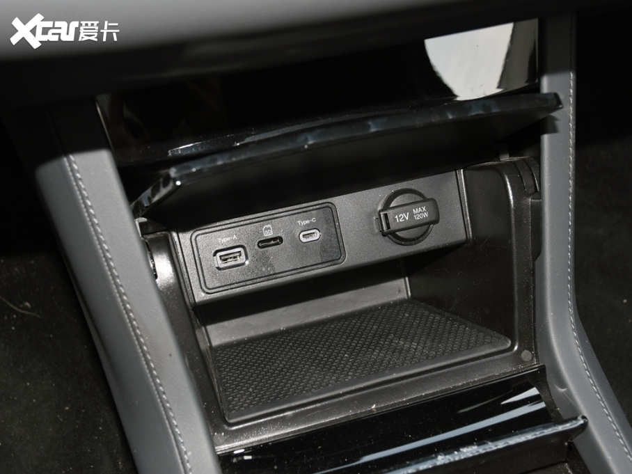 2024O S(ARCFOX S) аPRO