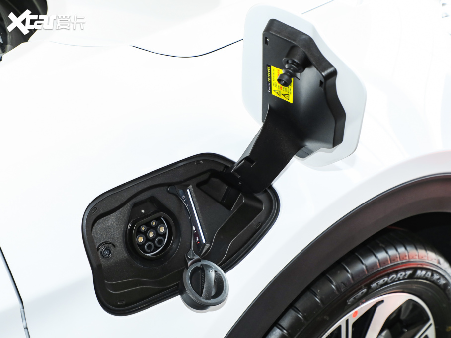 2025T6 688MAX 160kW