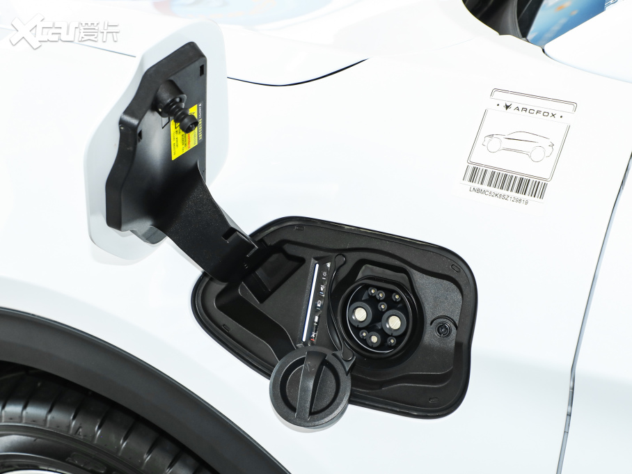 2025T6 688MAX 160kW