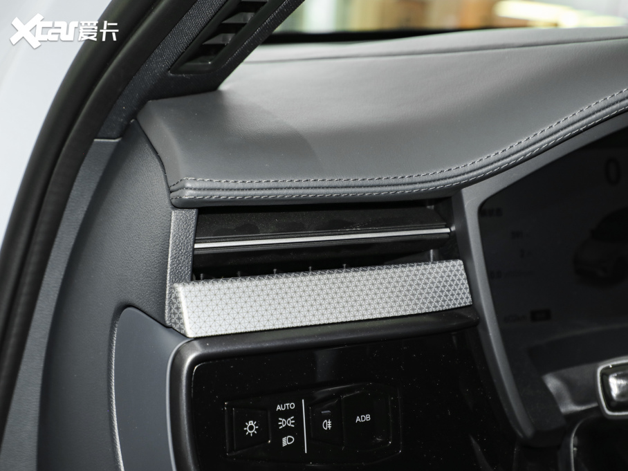 2025T6 688MAX 160kW