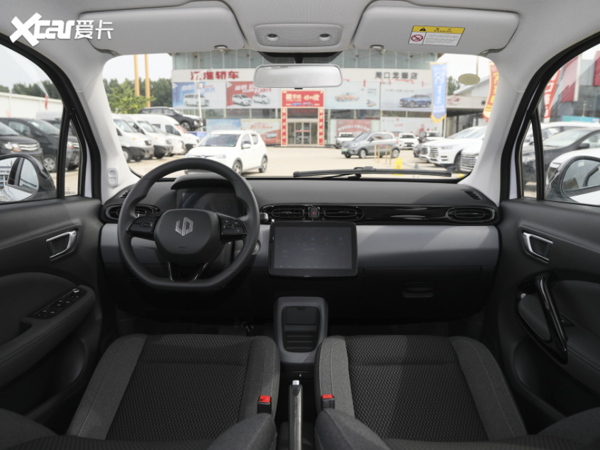 零跑汽車2021款零跑T03