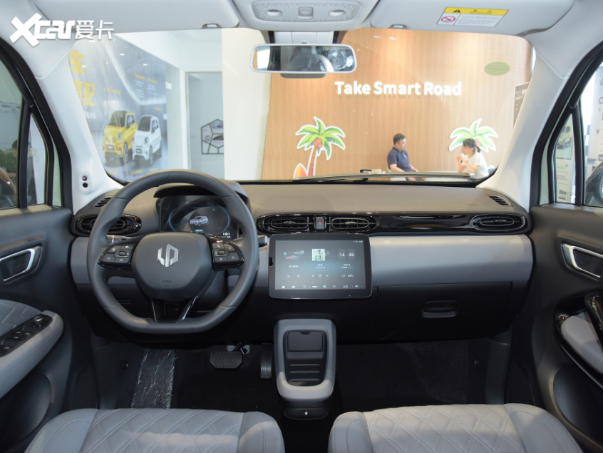 零跑汽车2021款零跑T03