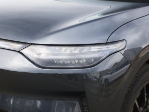 2023款纯电 500舒享版 大灯